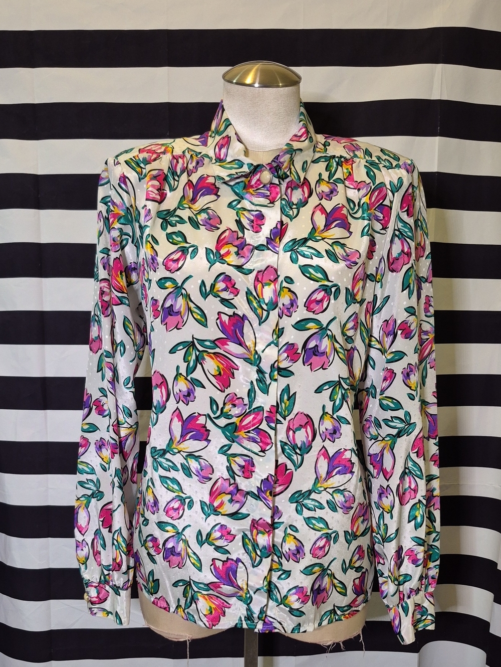 Vintage Floral Print Long-Sleeve Shirt in White and Pink